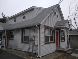 68 Ramapo Valley Rd in Mahwah, NJ - Building Photo