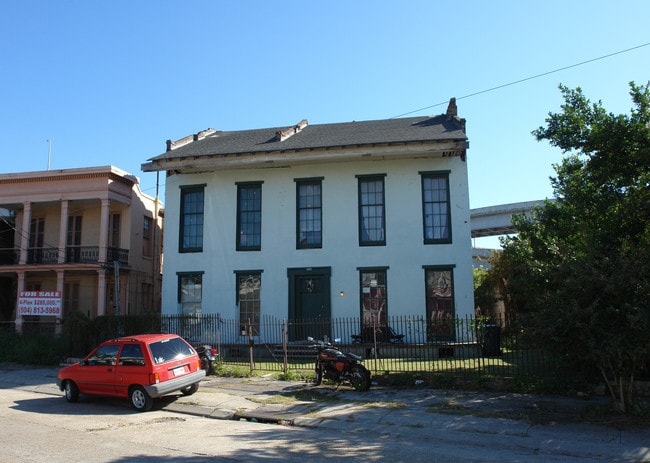 1222 Annunciation St in New Orleans, LA - Building Photo - Building Photo