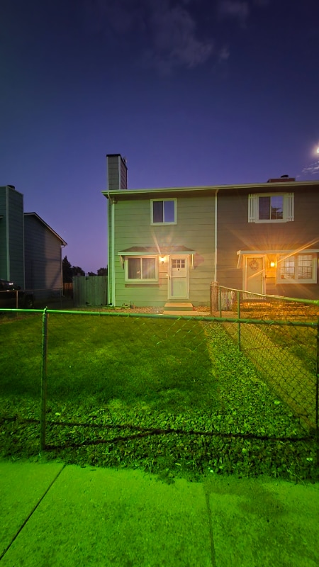 property at 1964 Mineola St