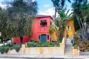 2420 Teviot St in Los Angeles, CA - Building Photo