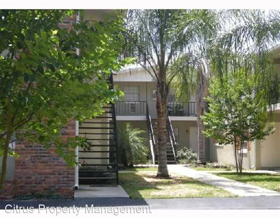 3022 Fairway Ln-Unit -Unit D in Orlando, FL - Building Photo