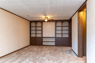 Cedargate Apartments in Galion, OH - Building Photo - Interior Photo