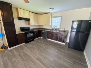 109 W Hebert Rd in Lake Charles, LA - Building Photo - Building Photo