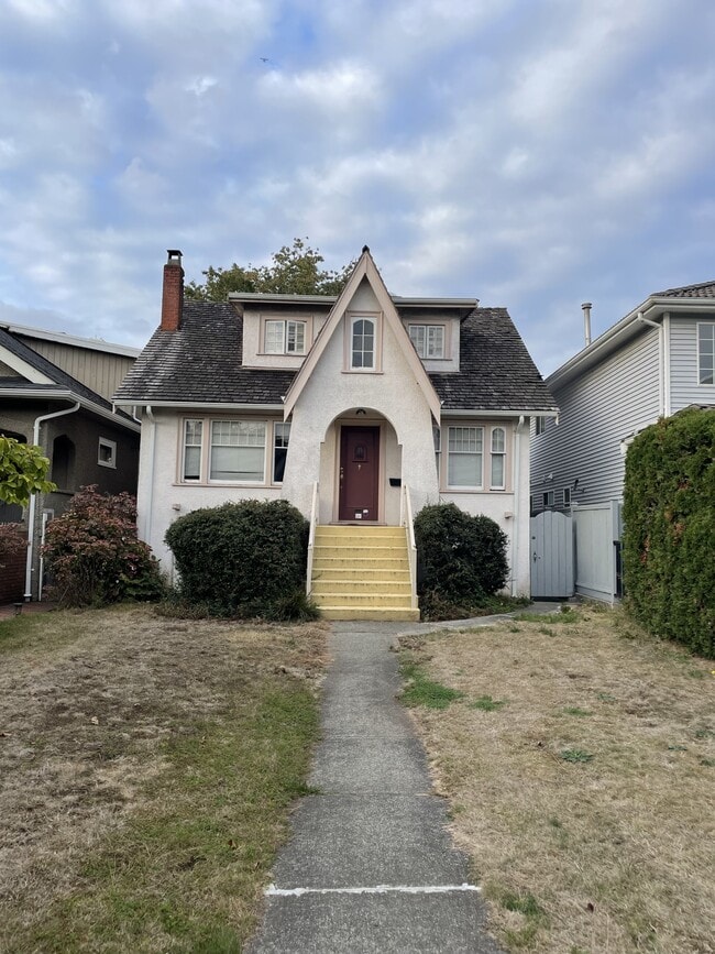 property at 2125 W 45th Ave