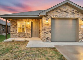 1014 B Zora Dr in Temple, TX - Building Photo