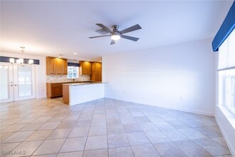 134 Mentor Dr in Naples, FL - Building Photo - Building Photo