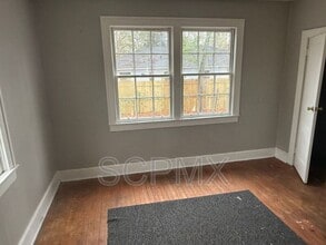 414-B E Charlotte Ave in Sumter, SC - Building Photo - Building Photo