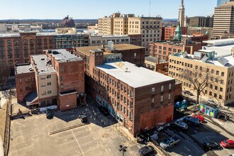 Colonial Block in Springfield, MA - Building Photo - Building Photo