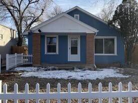 2437 E St Vrain St in Colorado Springs, CO - Building Photo