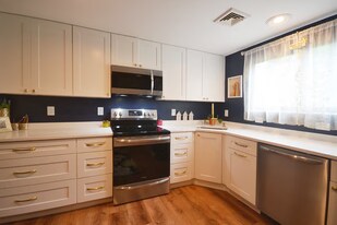 318 Sterling St, Unit E9 in West Boylston, MA - Building Photo