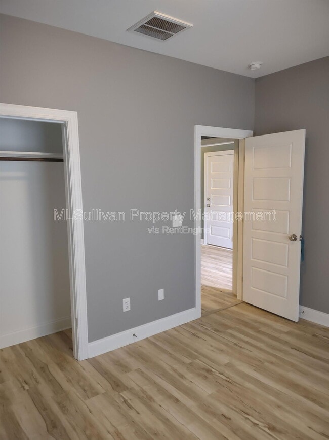 703 Cherry Tree Dr in Mebane, NC - Building Photo - Building Photo
