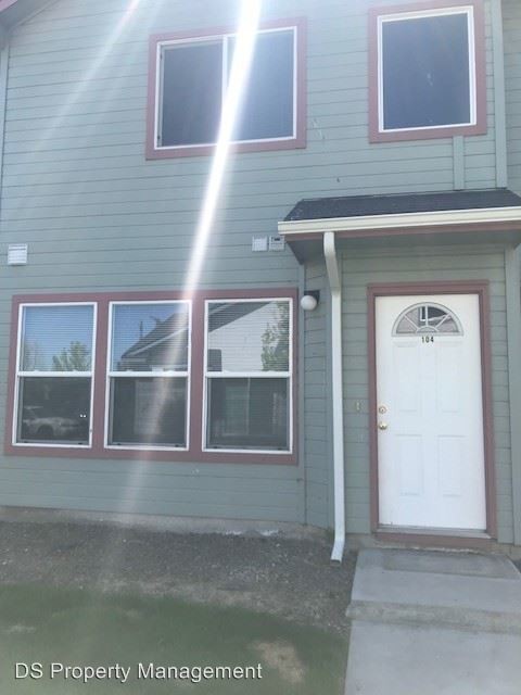 1017 S Locust St in Nampa, ID - Building Photo - Building Photo