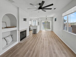 6501 San Antonio Dr NE in Albuquerque, NM - Building Photo - Building Photo