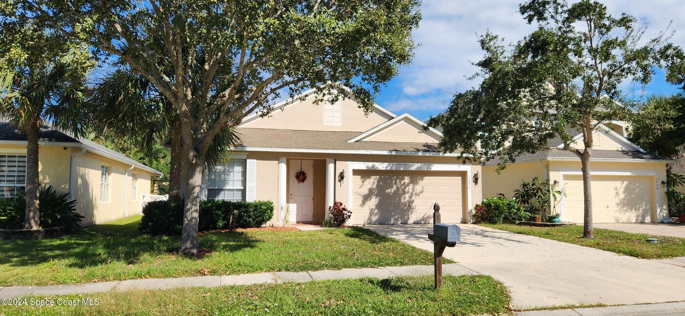 3856 Mt Carmel Ln in Melbourne, FL - Building Photo