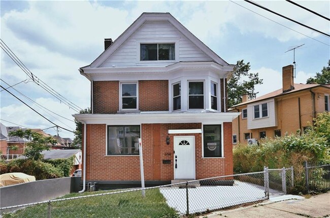 604 Chislett St in Pittsburgh, PA - Building Photo - Building Photo