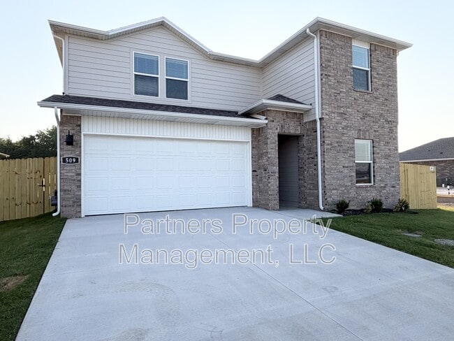 property at 509 S Neon Ave