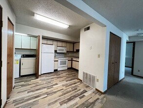 443 S Scott Blvd in Iowa City, IA - Building Photo - Building Photo