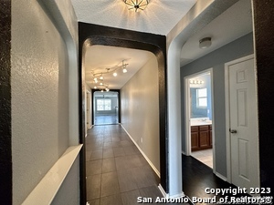 11515 Valley Garden in San Antonio, TX - Building Photo - Building Photo