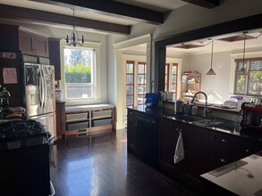 9376 Sullivan St in Burnaby, BC - Building Photo - Building Photo