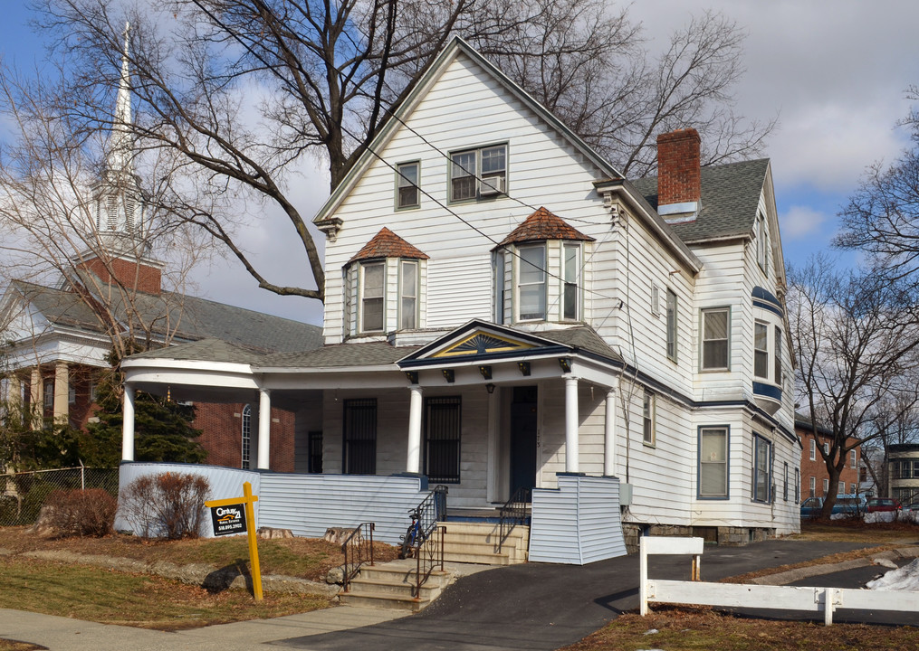 173 Western Ave in Albany, NY - Building Photo