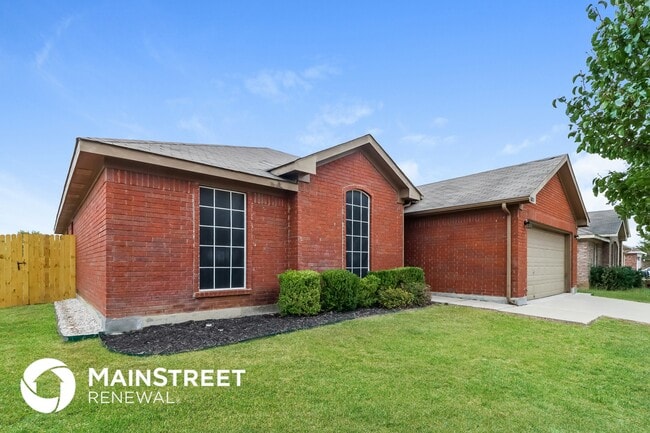 1024 Andrew St