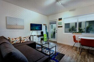 1035 Euclid Ave in Miami Beach, FL - Building Photo - Building Photo