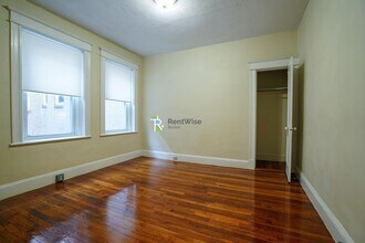 68 Woodstock Ave in Boston, MA - Building Photo - Building Photo