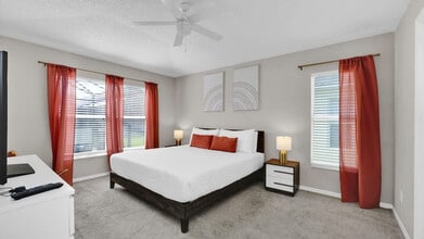 153 Barefoot Beach Way in Kissimmee, FL - Foto de edificio - Building Photo