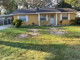 98 Surf Dr in Winter Haven, FL - Building Photo