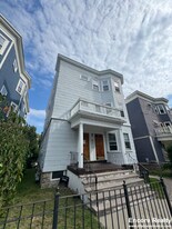 23 Tufts St in Cambridge, MA - Building Photo