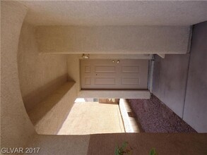 6529 Coffeeville Creek Dr in Las Vegas, NV - Building Photo - Building Photo