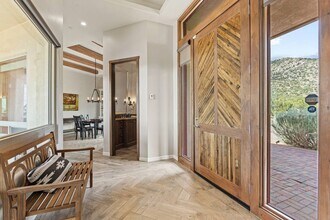 8 E Longview Dr in Santa Fe, NM - Building Photo - Building Photo