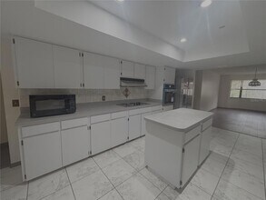 6670 W Candier Ct in Dunnellon, FL - Foto de edificio - Building Photo