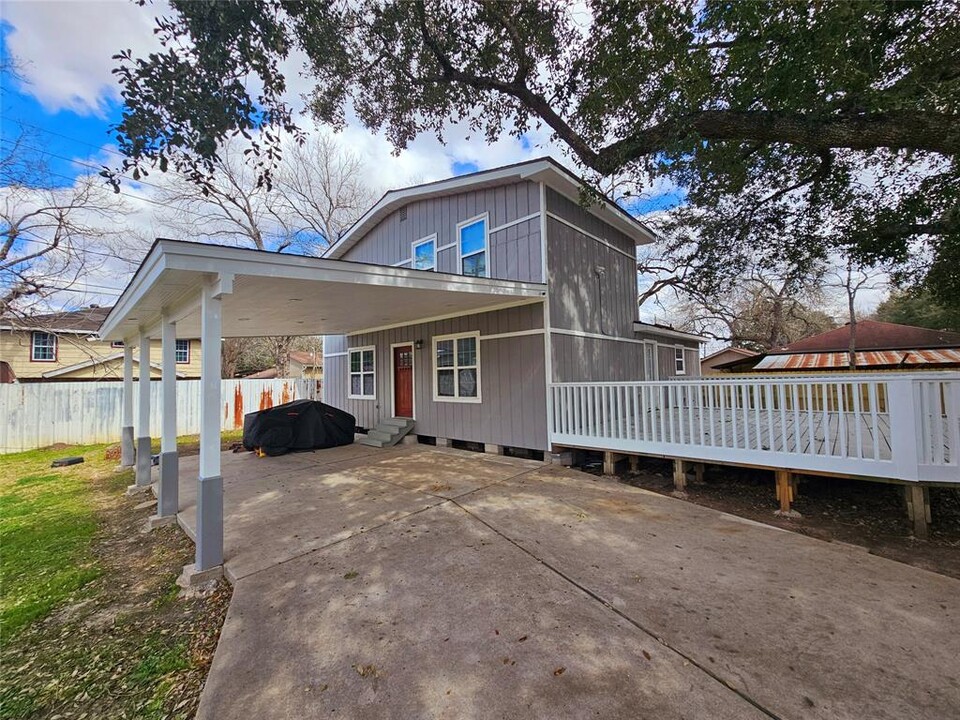 6634 Westfield St in Houston, TX - Building Photo