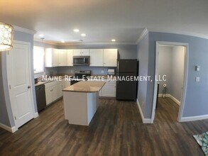 66 Basketball Ct in Bangor, ME - Building Photo - Building Photo