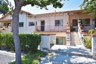 2816 Seaside Way, Unit 2816 in Carlsbad, CA - Building Photo