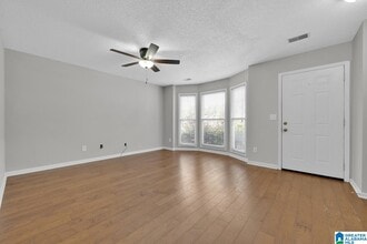 5181 Falling Creek Ln in Birmingham, AL - Building Photo - Building Photo