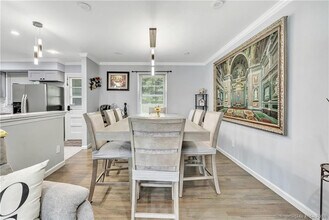 635 Booth Hill Rd in Shelton, CT - Building Photo - Building Photo