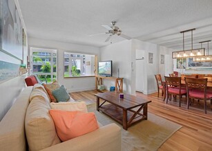 161 NE 10th Ave in Hallandale Beach, FL - Building Photo - Building Photo