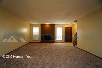 2127 NW 117th St in Oklahoma City, OK - Foto de edificio - Building Photo