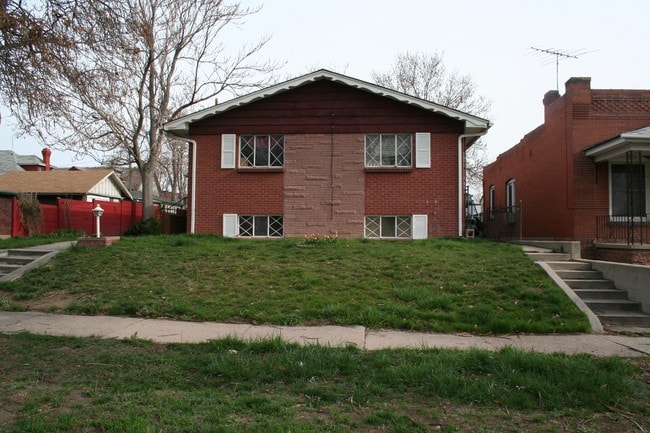 1941 W 40th Ave in Denver, CO - Foto de edificio - Building Photo