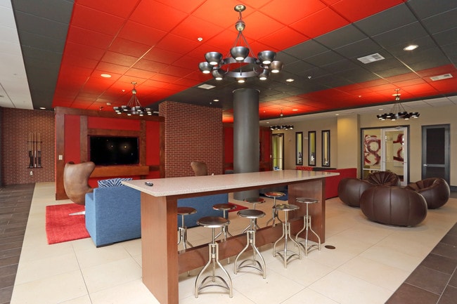 The Vue on Stadium Drive Fayetteville in Fayetteville, AR - Building Photo - Interior Photo