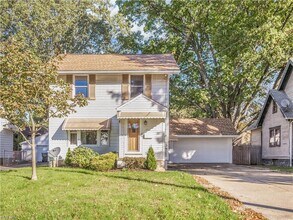 1023 Sackett Ave in Cuyahoga Falls, OH - Building Photo - Building Photo