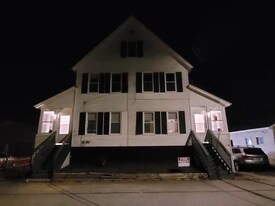 24 Winter St, Unit 24C in Laconia, NH - Building Photo