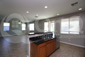 963 E Euclid Ave in Gilbert, AZ - Building Photo - Building Photo