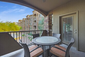5450 E Deer Valley Dr in Phoenix, AZ - Building Photo - Building Photo
