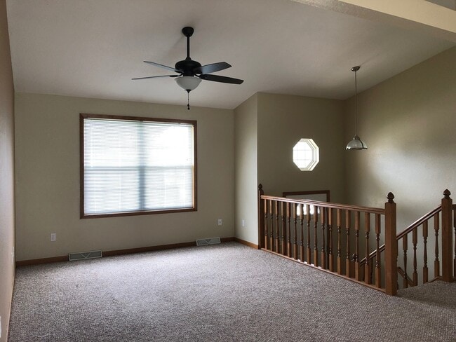 3916 Liverpool Dr in Jefferson City, MO - Building Photo - Building Photo