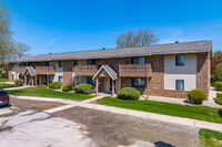 Brookside Apartments in Oshkosh, WI - Foto de edificio - Building Photo