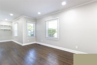 626 Burbank Cir in Smyrna, GA - Building Photo - Building Photo