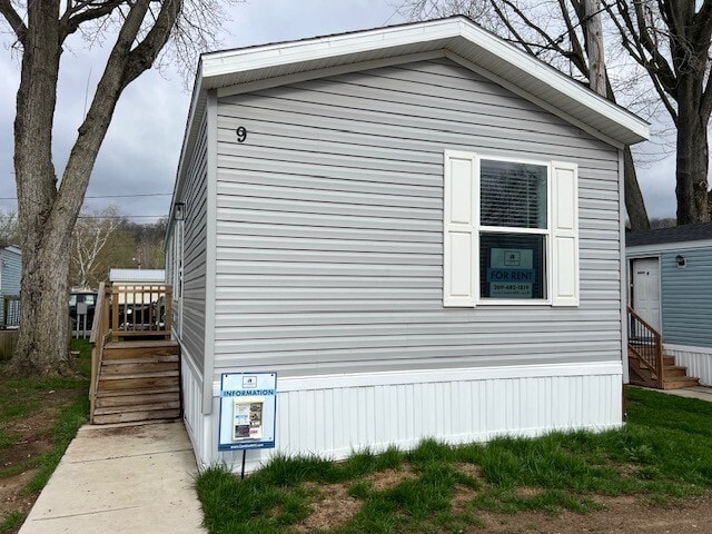 14566 Red Bud Trail N in Buchanan, MI - Building Photo - Building Photo